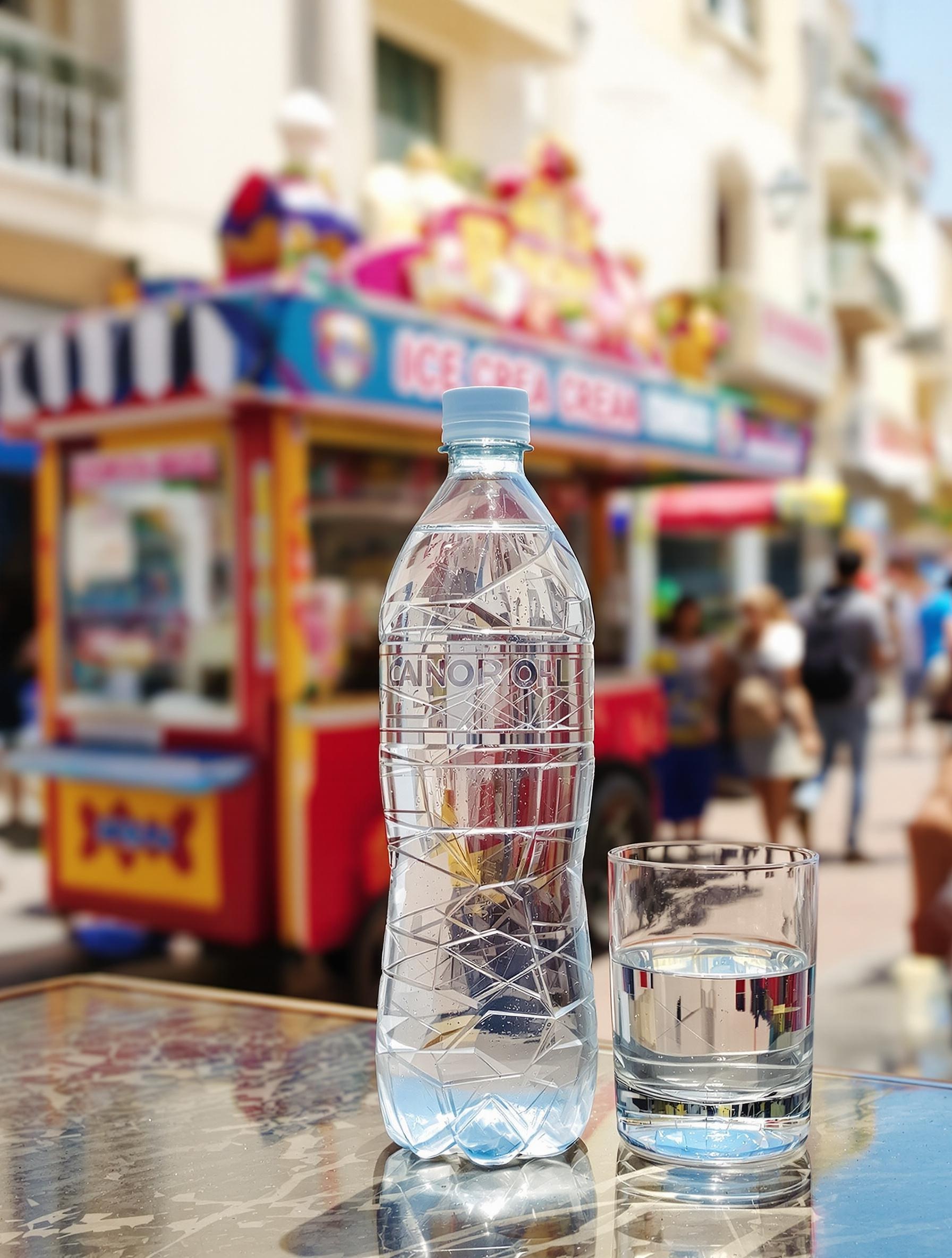 Bouteille eau minérale hygiène Tanger glaces rue